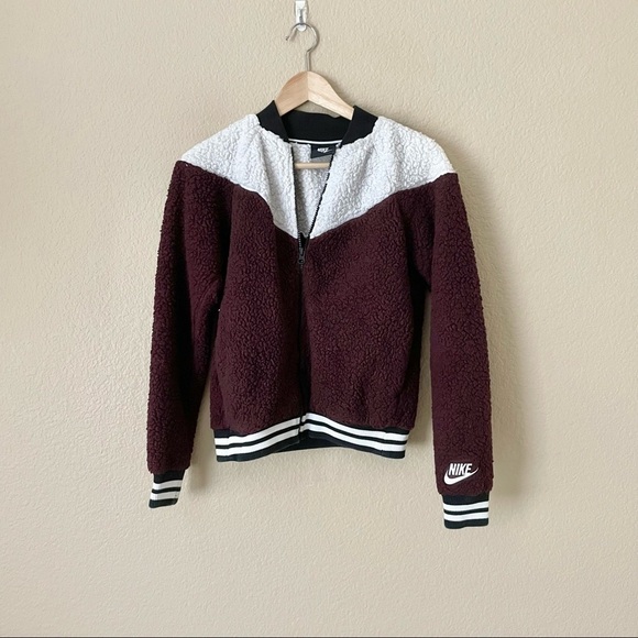 Nike NSW Sherpa Teddy Wolf Bomber Jacket - Picture 4 of 8